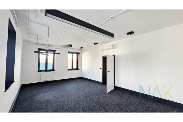 małopolskie, krakowski, Skawina, Strefa Gospodarcza, Duże biuro w atrakcyjnym biurowcu w Skawinie