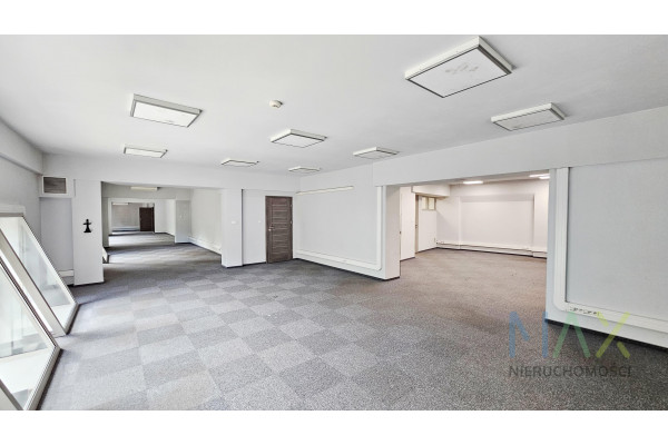 małopolskie, Krak&oacute;w, Stare Miasto, Basztowa, Przestronny lokal w rewelacyjnym punkcie ul. Basztowa