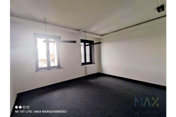 małopolskie, krakowski, Skawina, Strefa Gospodarcza, Atrakcyjne biuro w luksusowym biurowcu z parkingiem