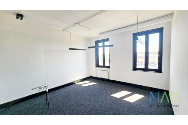 małopolskie, krakowski, Skawina, Strefa Gospodarcza, Atrakcyjne biuro w luksusowym biurowcu z parkingiem