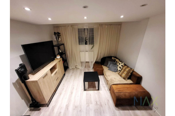 małopolskie, Krak&oacute;w, Prądnik Biały, Skrajna, Wyremontowane kapitalnie mieszkanie w suterenie bloku