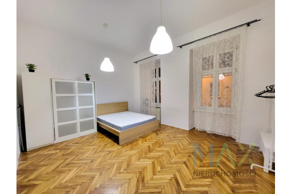 małopolskie, Krak&oacute;w, Krak&oacute;w-Śr&oacute;dmieście, Radziwiłłowska, Przestronna Słoneczna kawalerka, blisko Galerii Krakowskiej