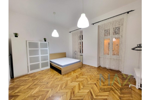 małopolskie, Krak&oacute;w, Krak&oacute;w-Śr&oacute;dmieście, Radziwiłłowska, Przestronna Słoneczna kawalerka, blisko Galerii Krakowskiej