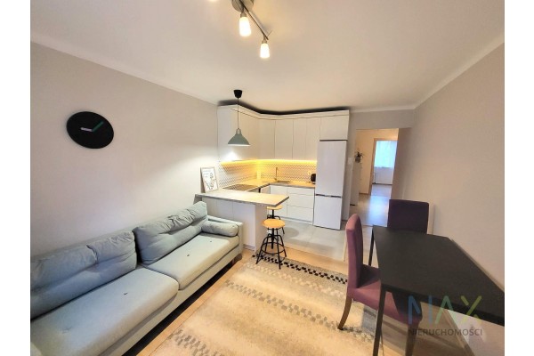 małopolskie, Krak&oacute;w, Krak&oacute;w-Podg&oacute;rze, Dębniki, Komandos&oacute;w, Trzypopokojowe mieszkanie z opcją parkingu w zacisznym zakatku blisko ICE- ul. Komandos&oacute;w