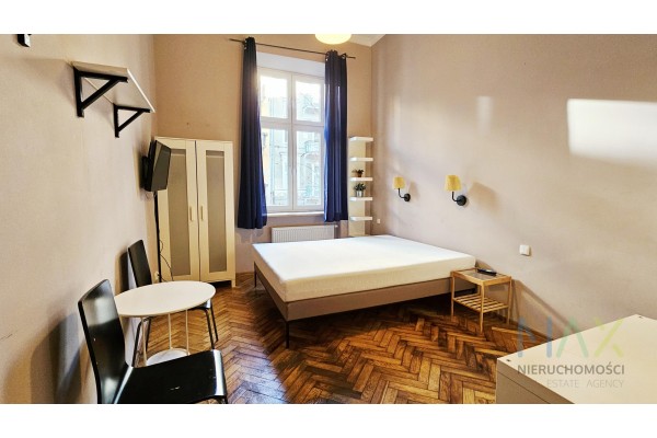 małopolskie, Krak&oacute;w, Stare  Miasto, Bonerowska, minimalistyczne studio w Starym Mieście
